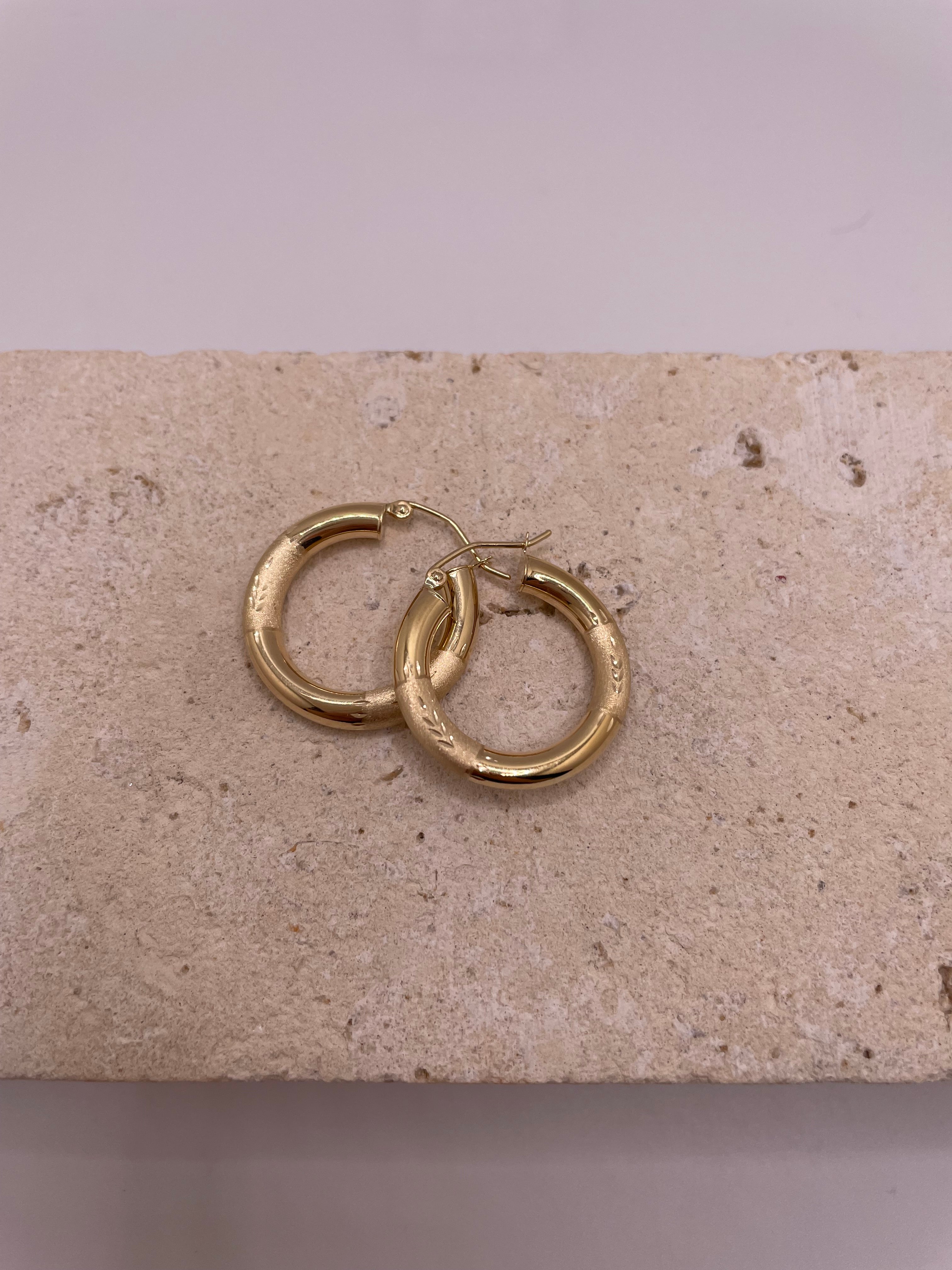 14k gold tube hoop earrings (042)