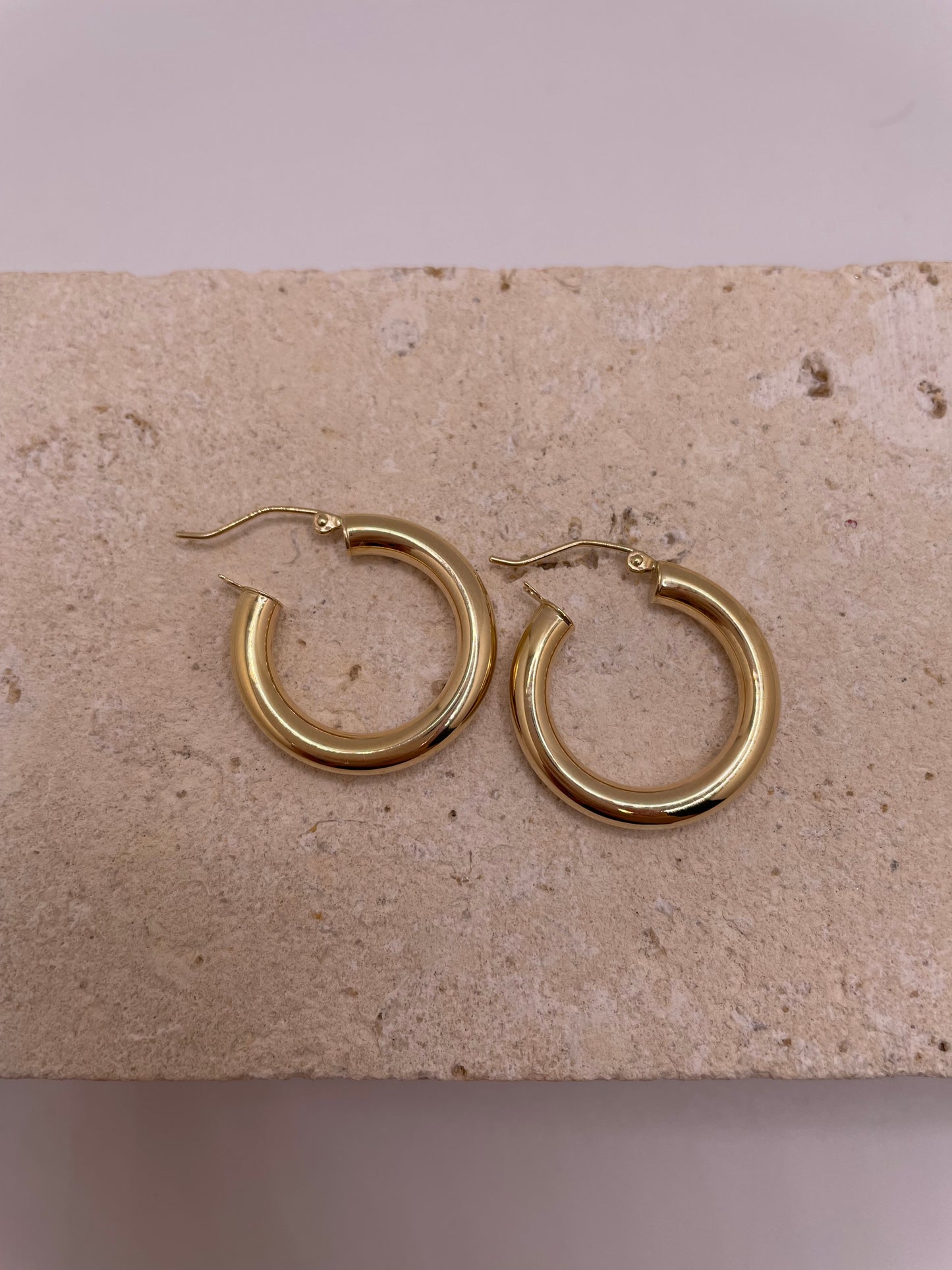 14k gold tube hoop earrings (1896)