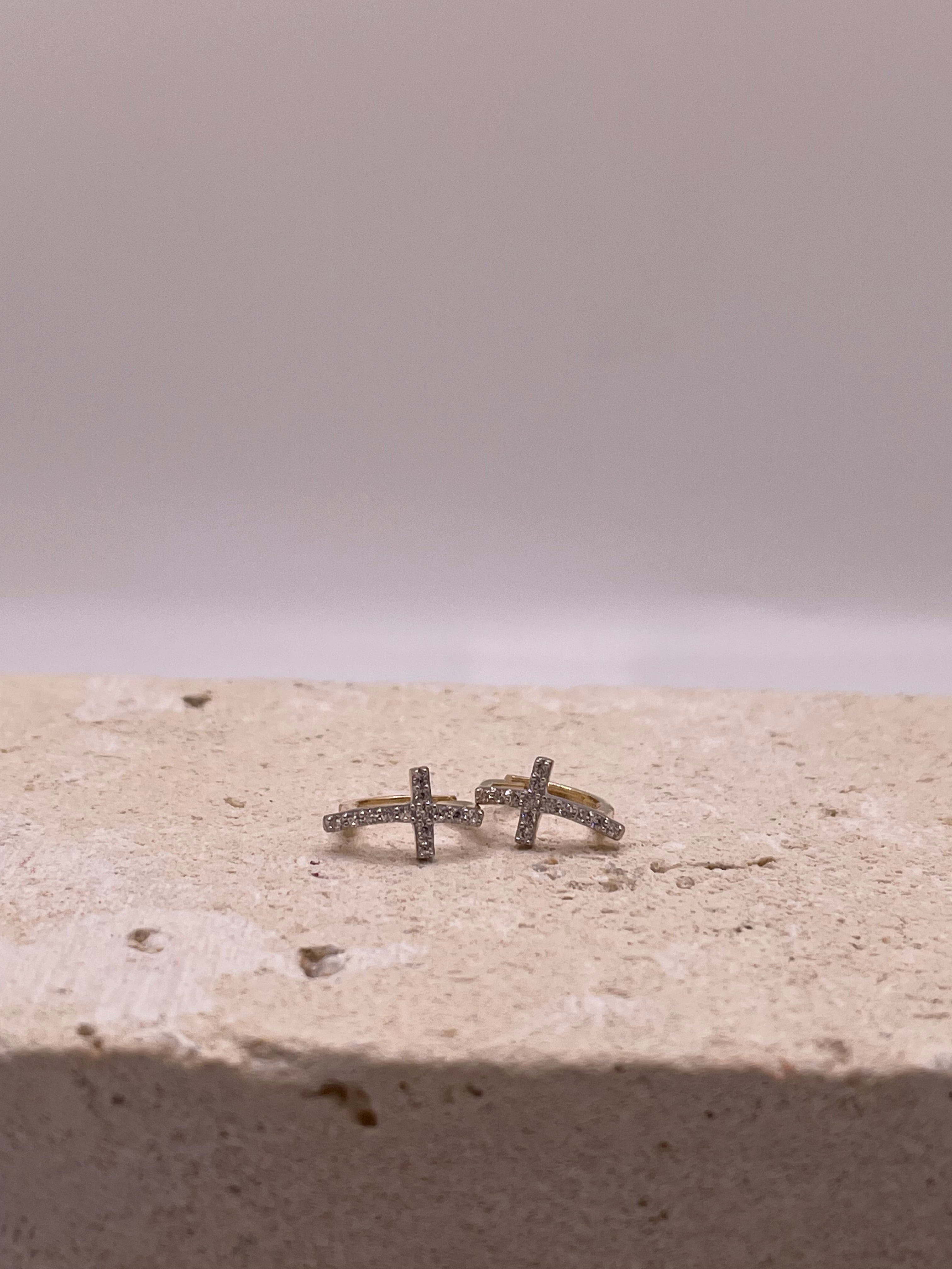 14k gold cz cross huggie earrings (0730)