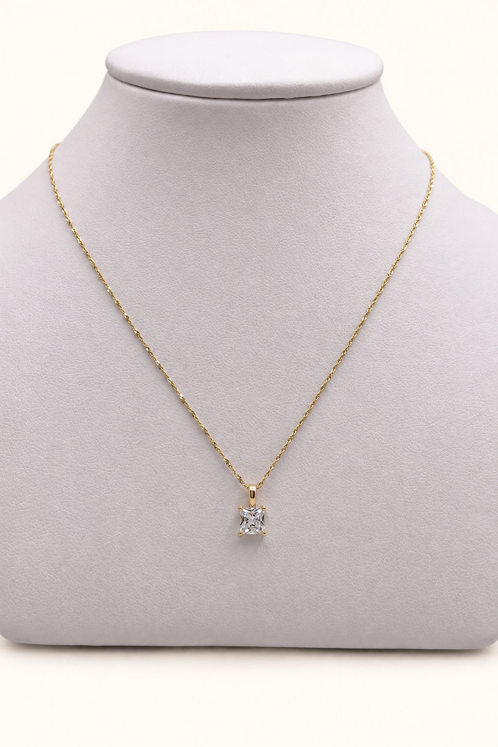 Conjunto de cadena Mia Twinkle y dije de circonita cúbica en oro de 14 quilates
