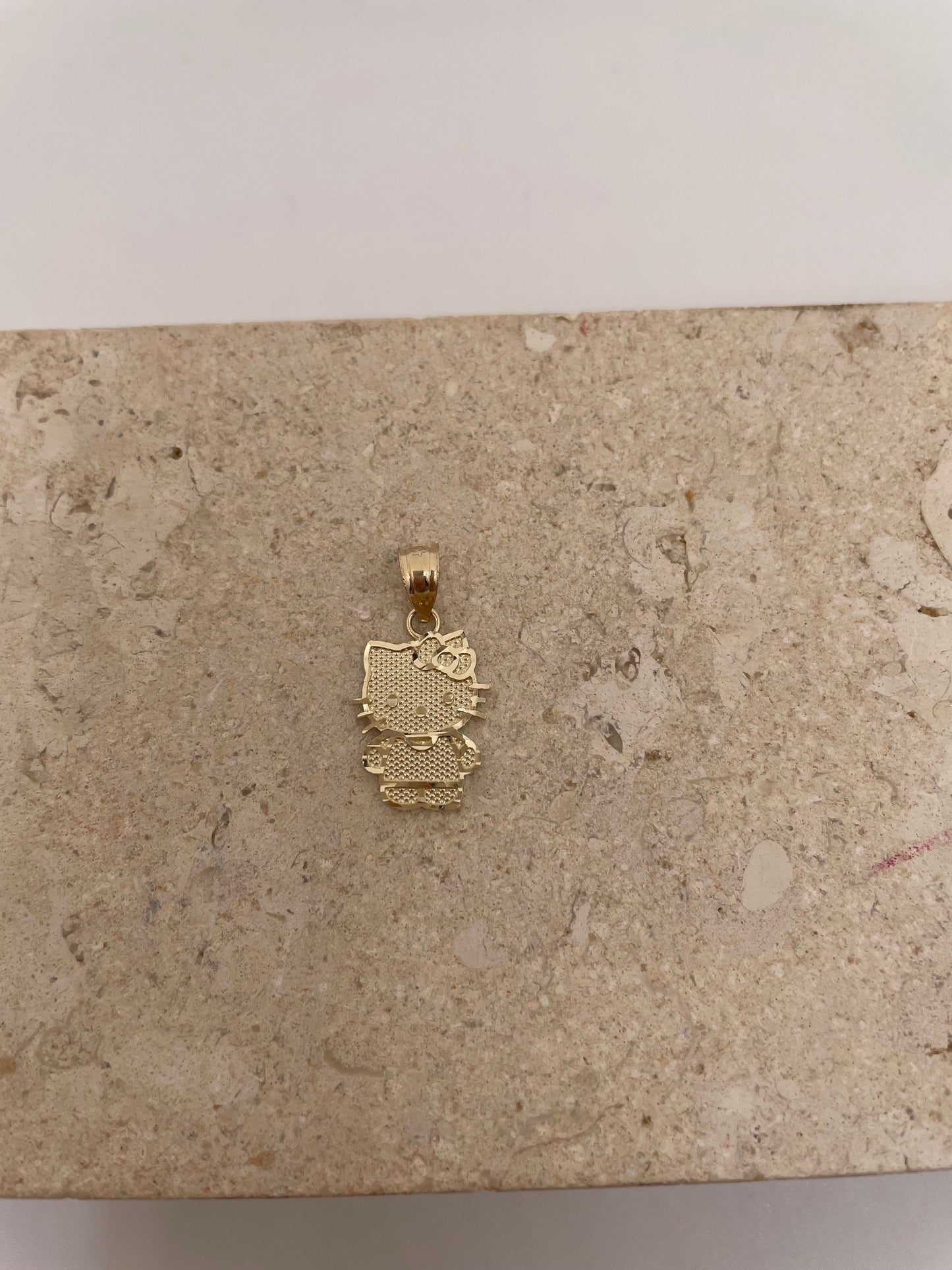 14k solid gold hello kitty pendant small
