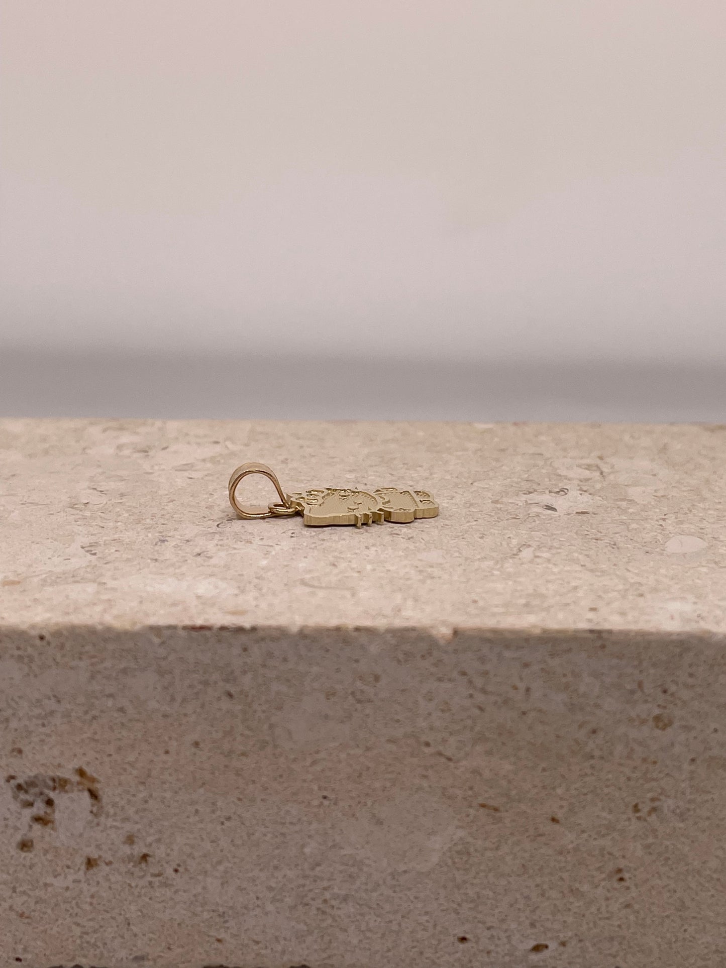 14k solid gold hello kitty pendant small