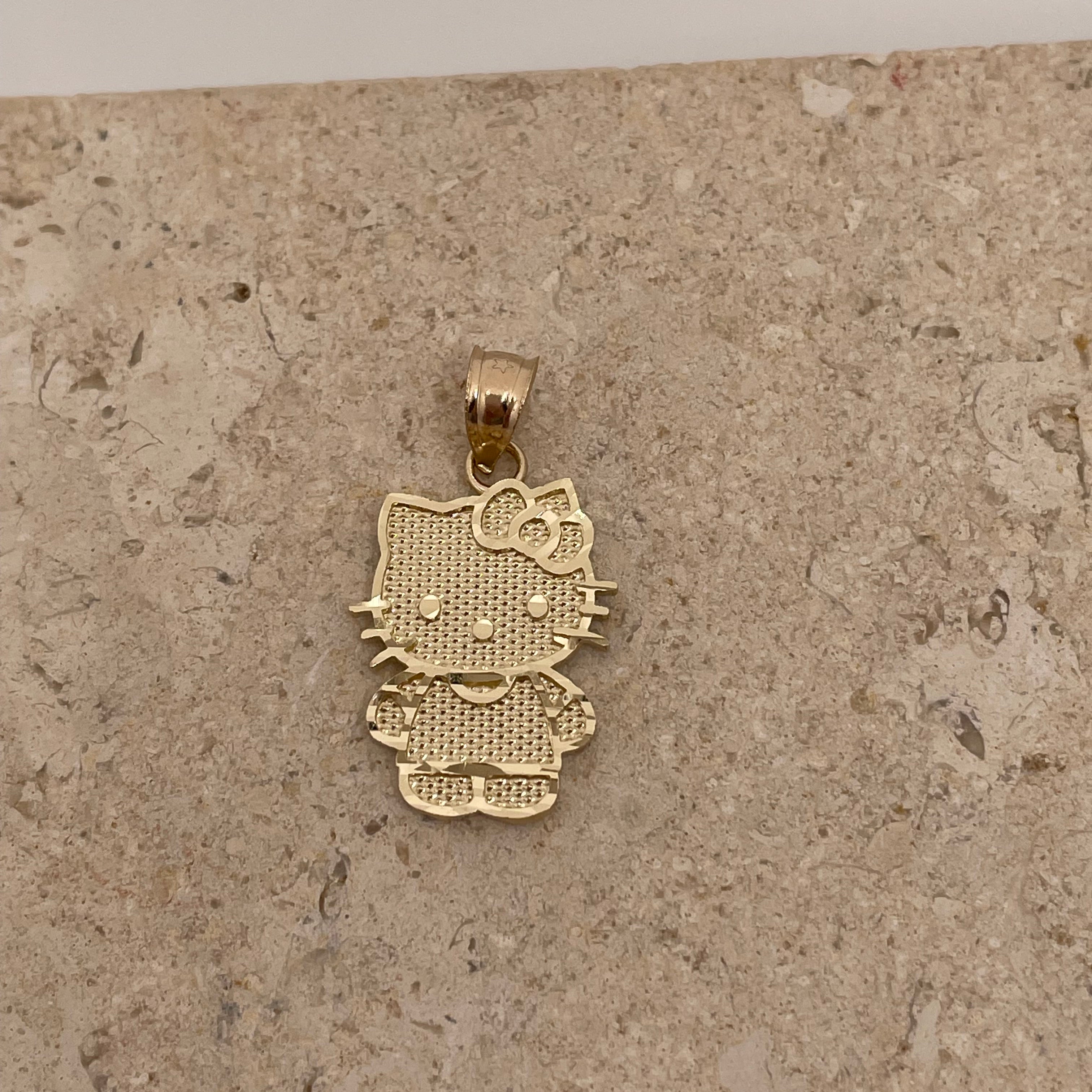 14k gold hello kitty pendant medium