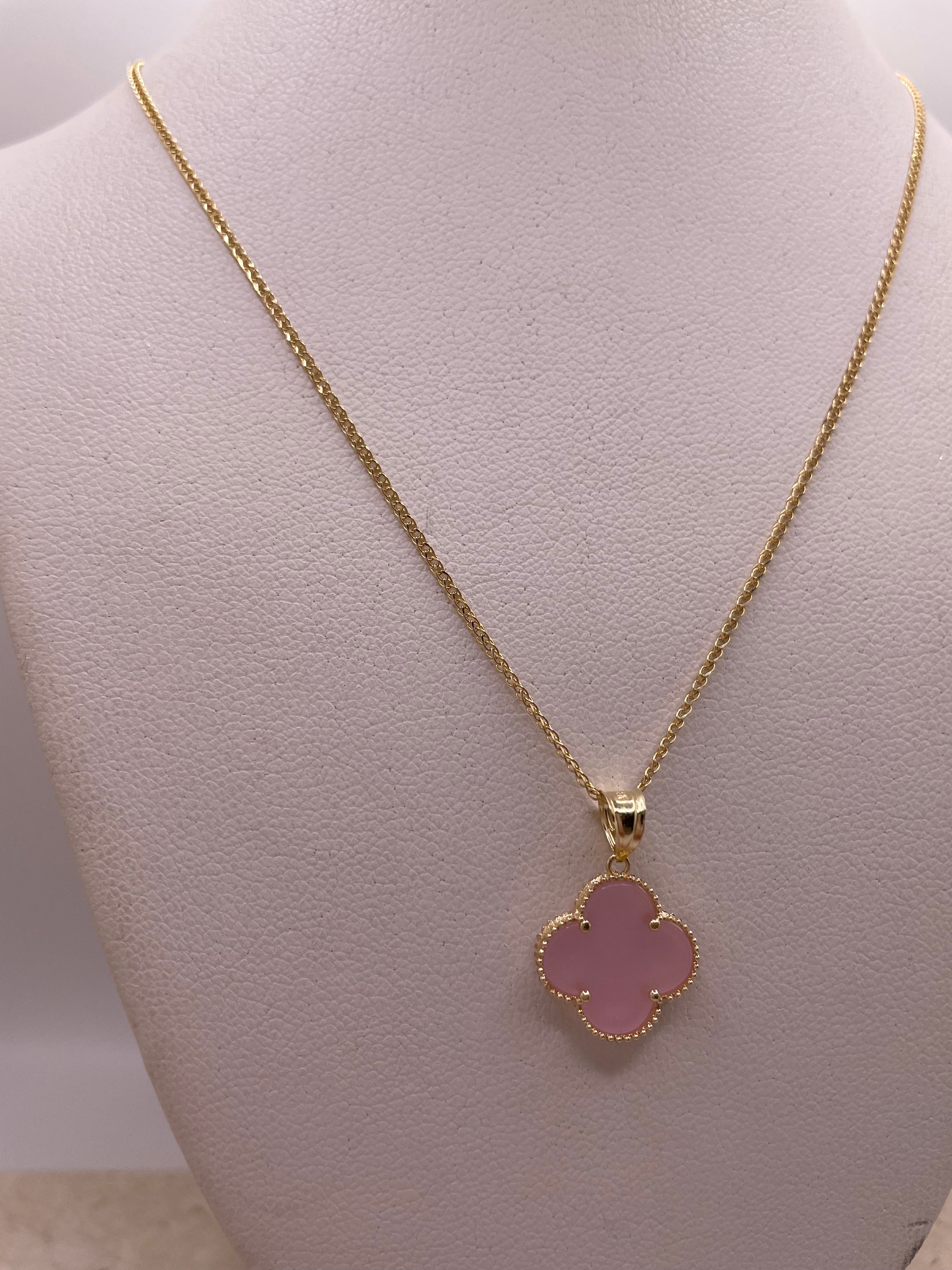 14k gold open wheat chain with pink clover trebol pendant