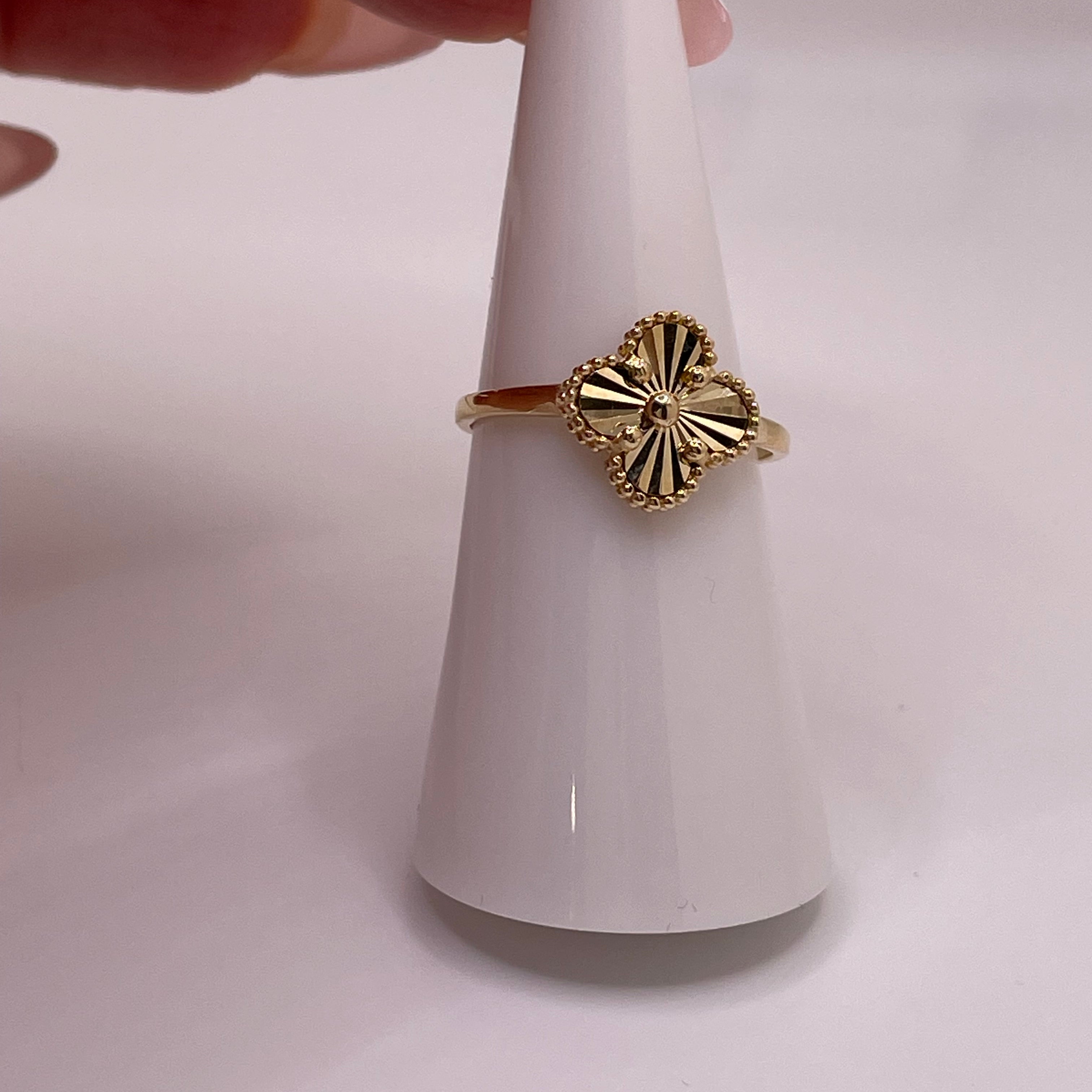 14k gold clover ring