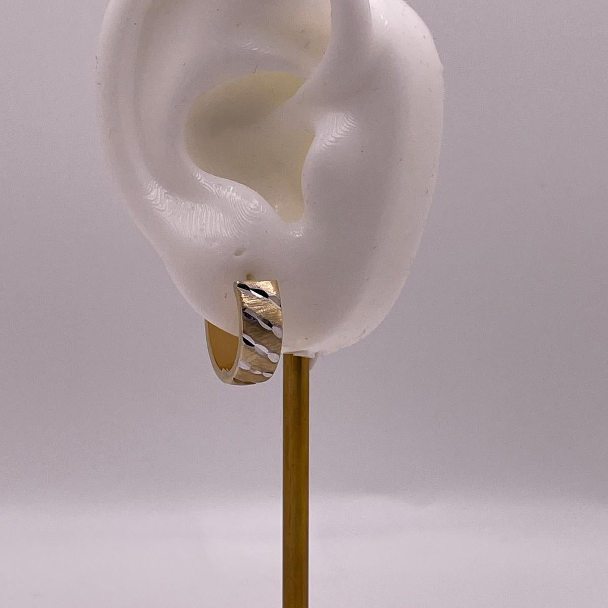 14K 2T Huggies Earrings (1869)