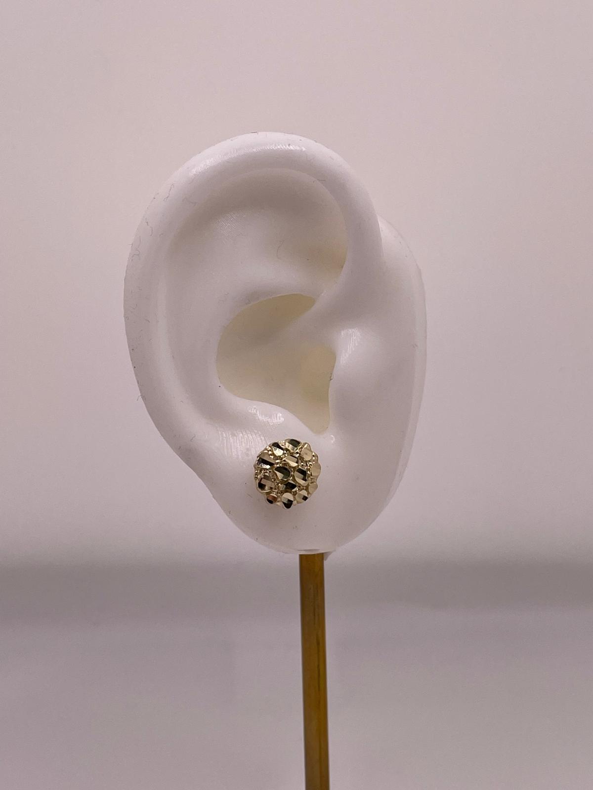 10K Gold Small Nugget Stud Earrings – Push Back