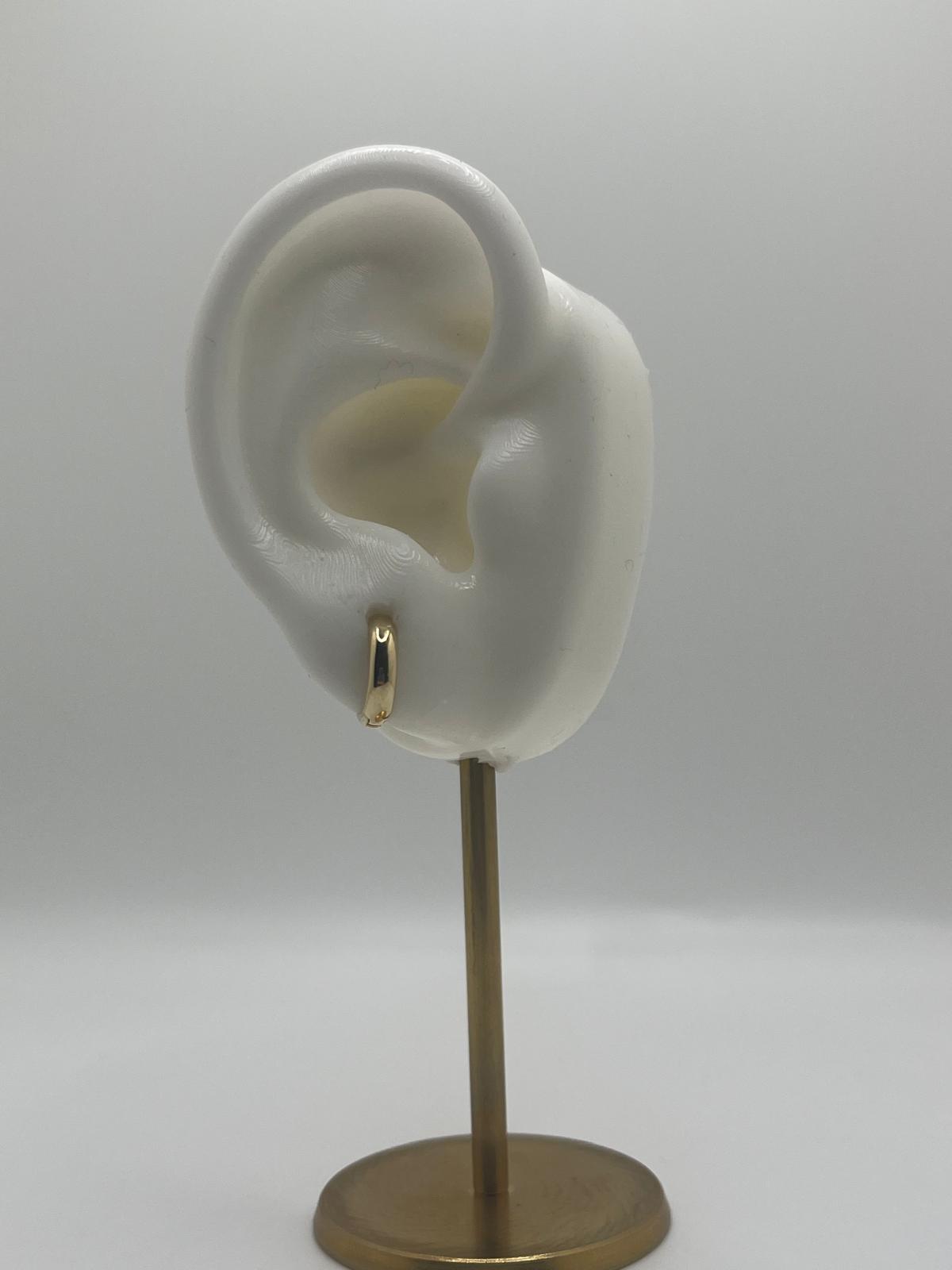 14K Gold Petite Plain Huggie Hoops (034)