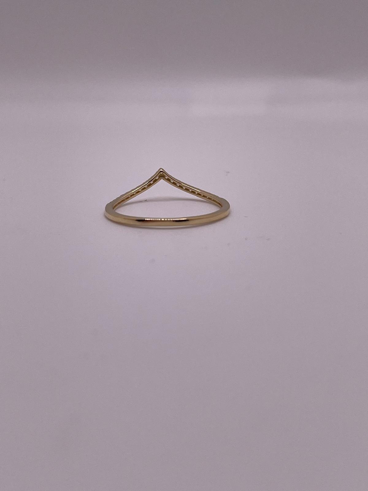 14K Gold V-Curve CZ Ring