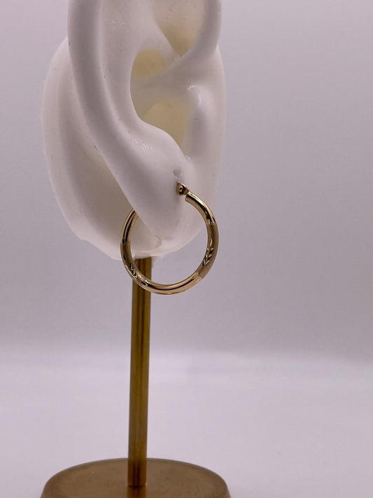 14K Gold Budded Diamond-Cut Hoop Earrings – (019)