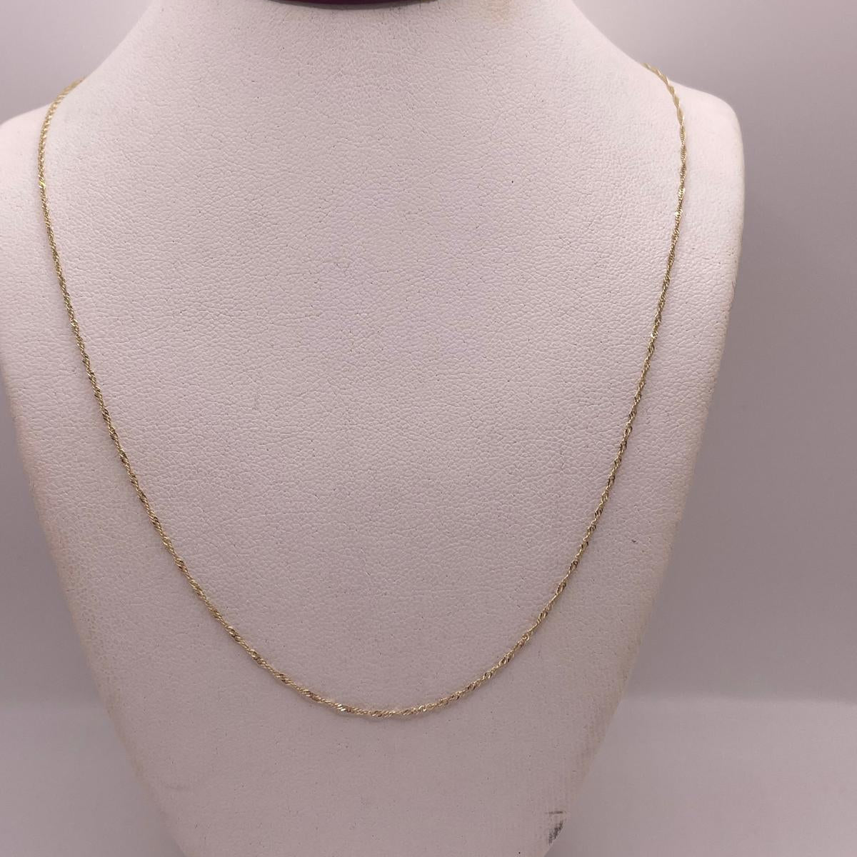 14k gold Taylor 0.9mm singapore necklace