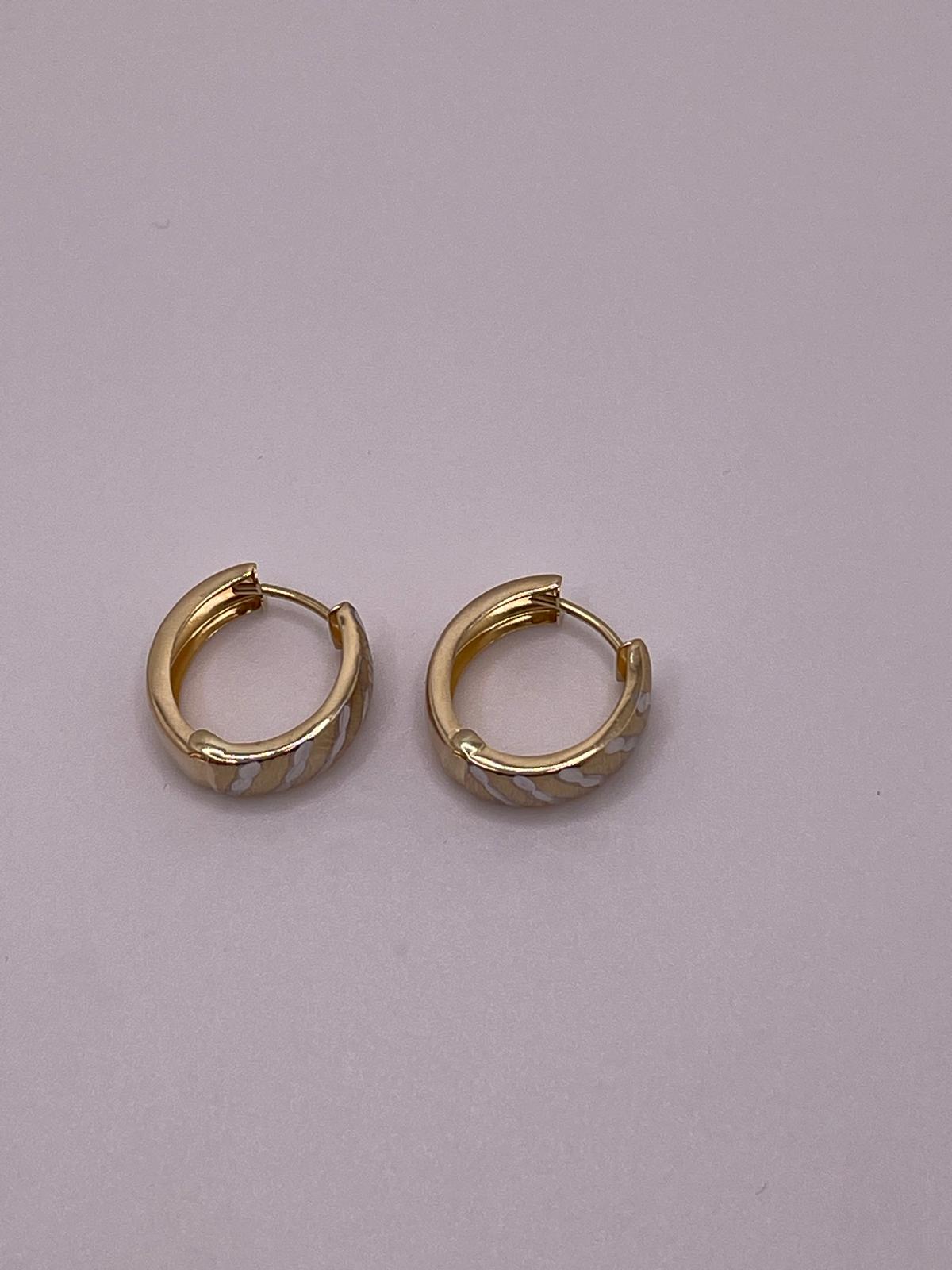 14K 2T Huggies Earrings (1869)