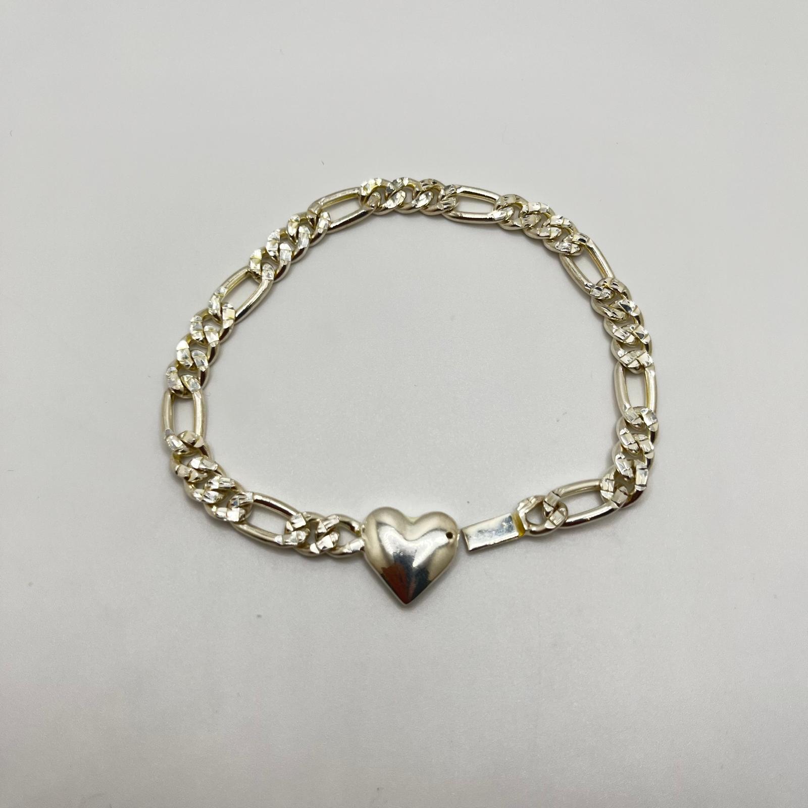 8.75” Heart Lock Figaro Bracelet – 925 Silver