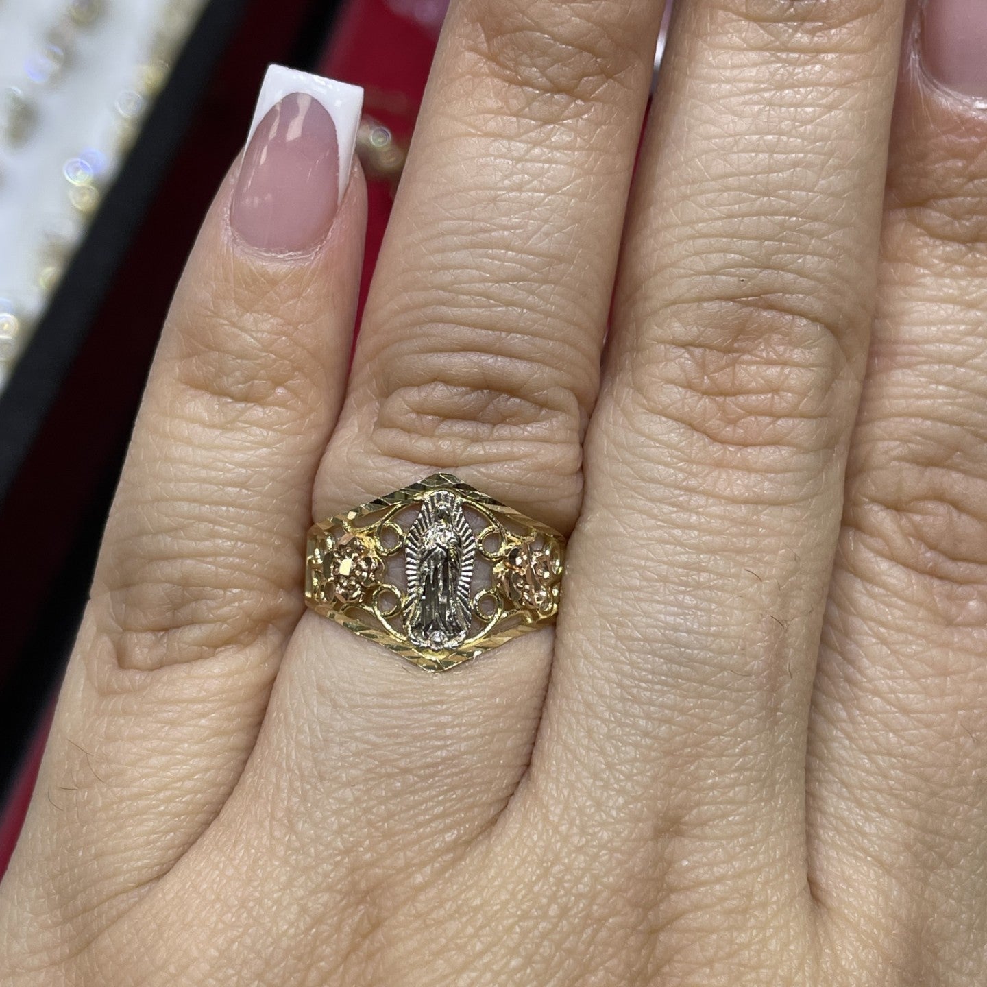 14k gold three-color virgencita ring